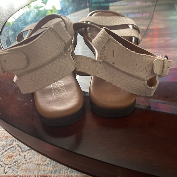 Olivia Miller Cream Strappy Sandals franco sarto - Picture 2 of 4